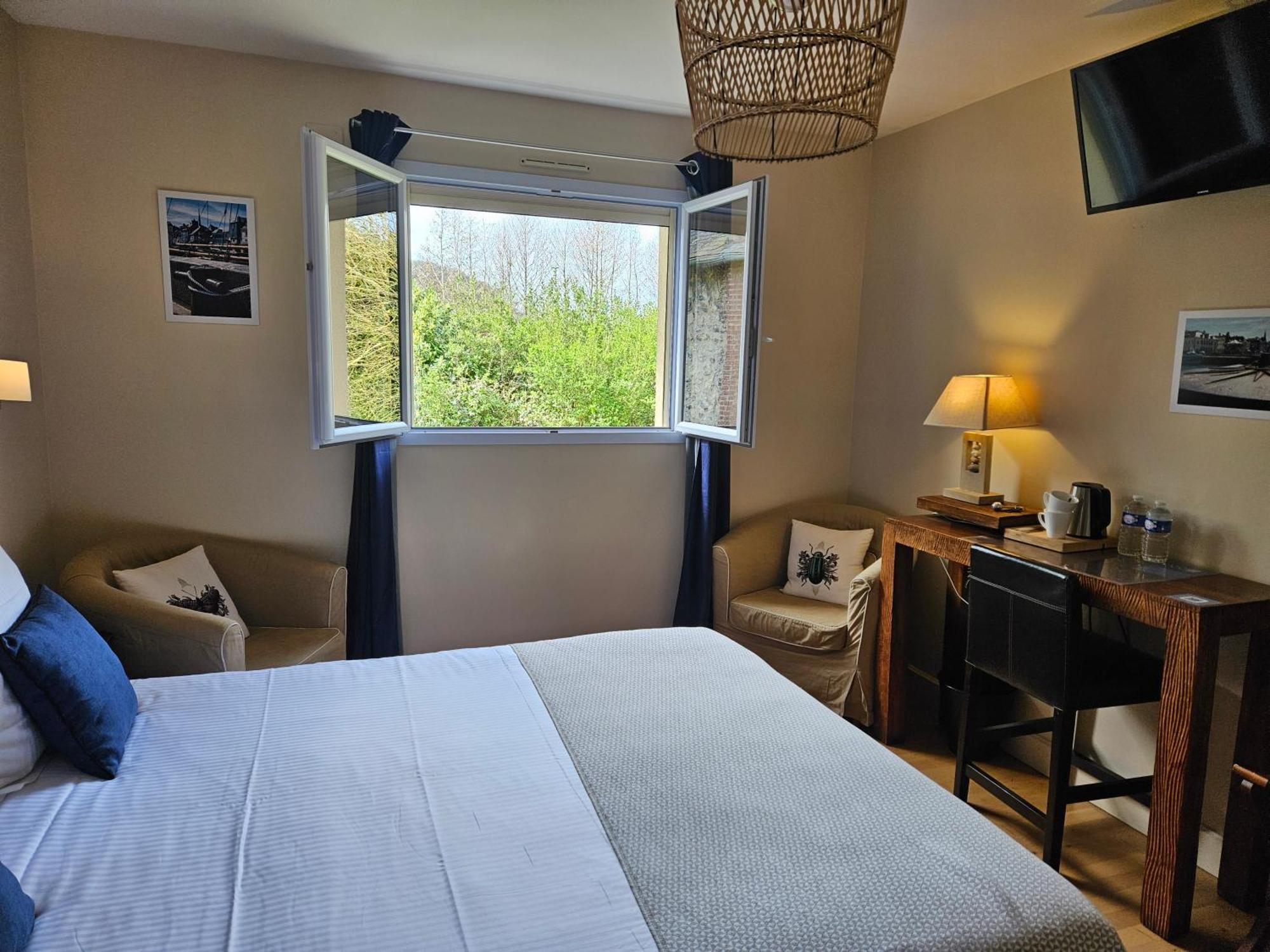 Hotel La Fraichette-hotel & La Rivière-Saint-Sauveur