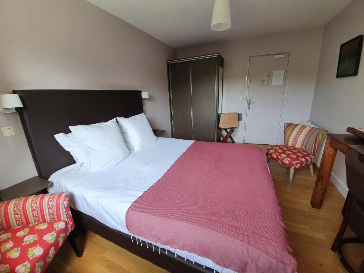 La Fraichette-hotel & 3* La Rivière-Saint-Sauveur